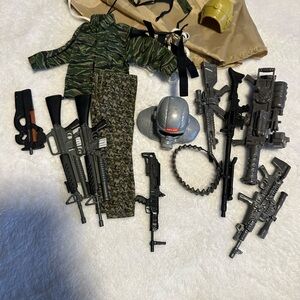 Toy Military Action Figure Accessories Set - Helmet, Guns & Camouflage Outfit
